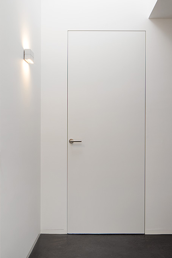 White Painted Framelss Door Set 